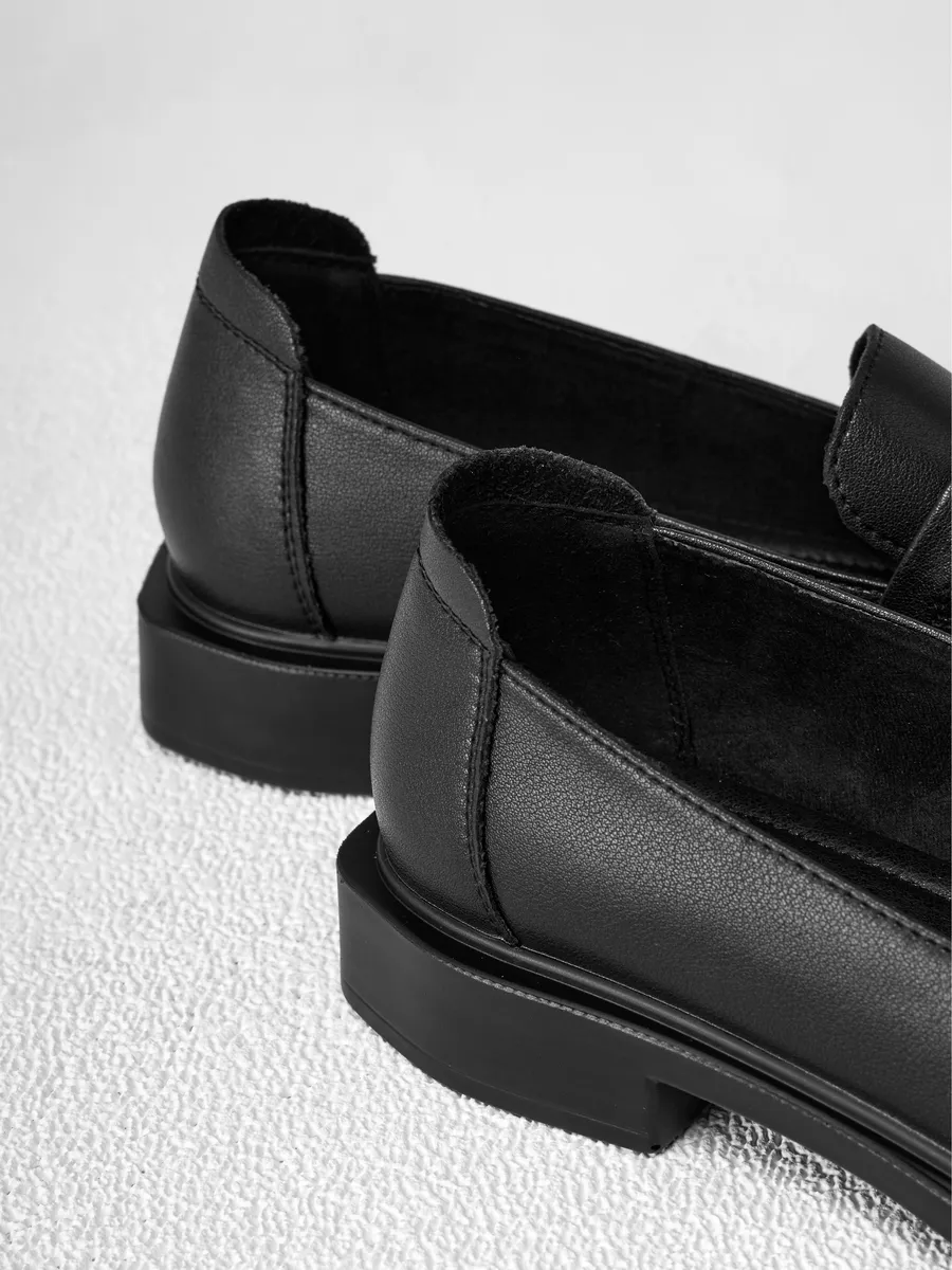 Лоферы женские натуральная кожа черные осенние CV392-020