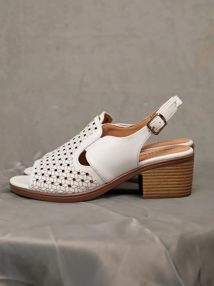 Босоножки женские летние натуральная кожа белые на каблуке 51BKE31-5-112k