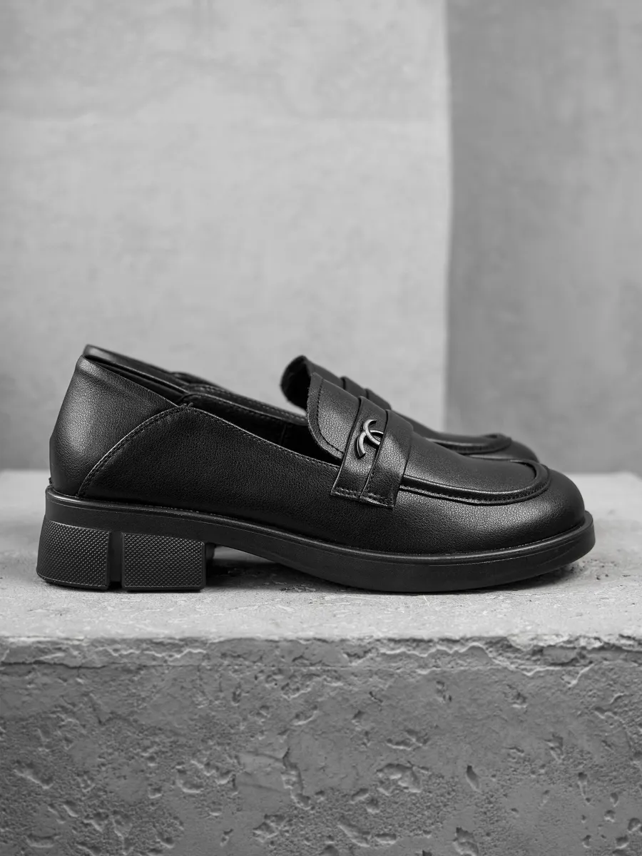 Лоферы женские натуральная кожа черные школьные GJ031-010