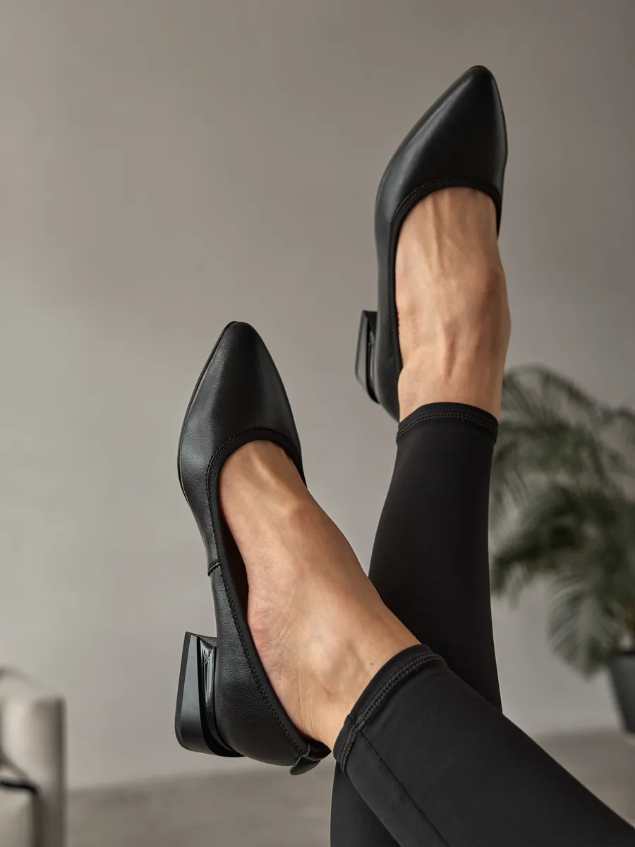 Туфли осенние лодочки на низком каблуке 32C9-90-101