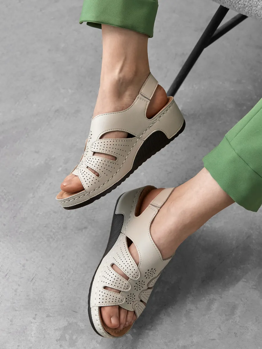 Босоножки женские летние на танкетке натуральная кожа 31W31-6-022