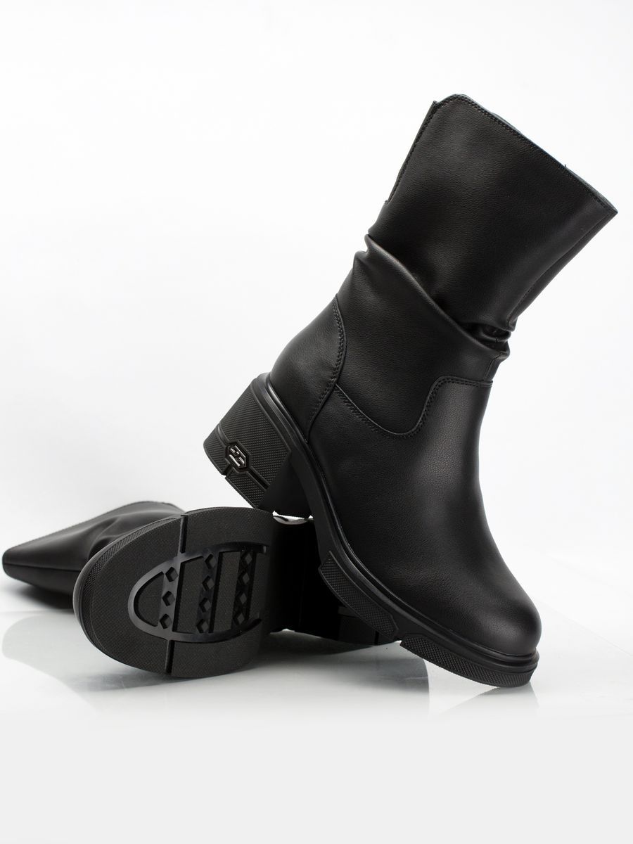 Ботинки зимние кожаные на каблуке U421-050