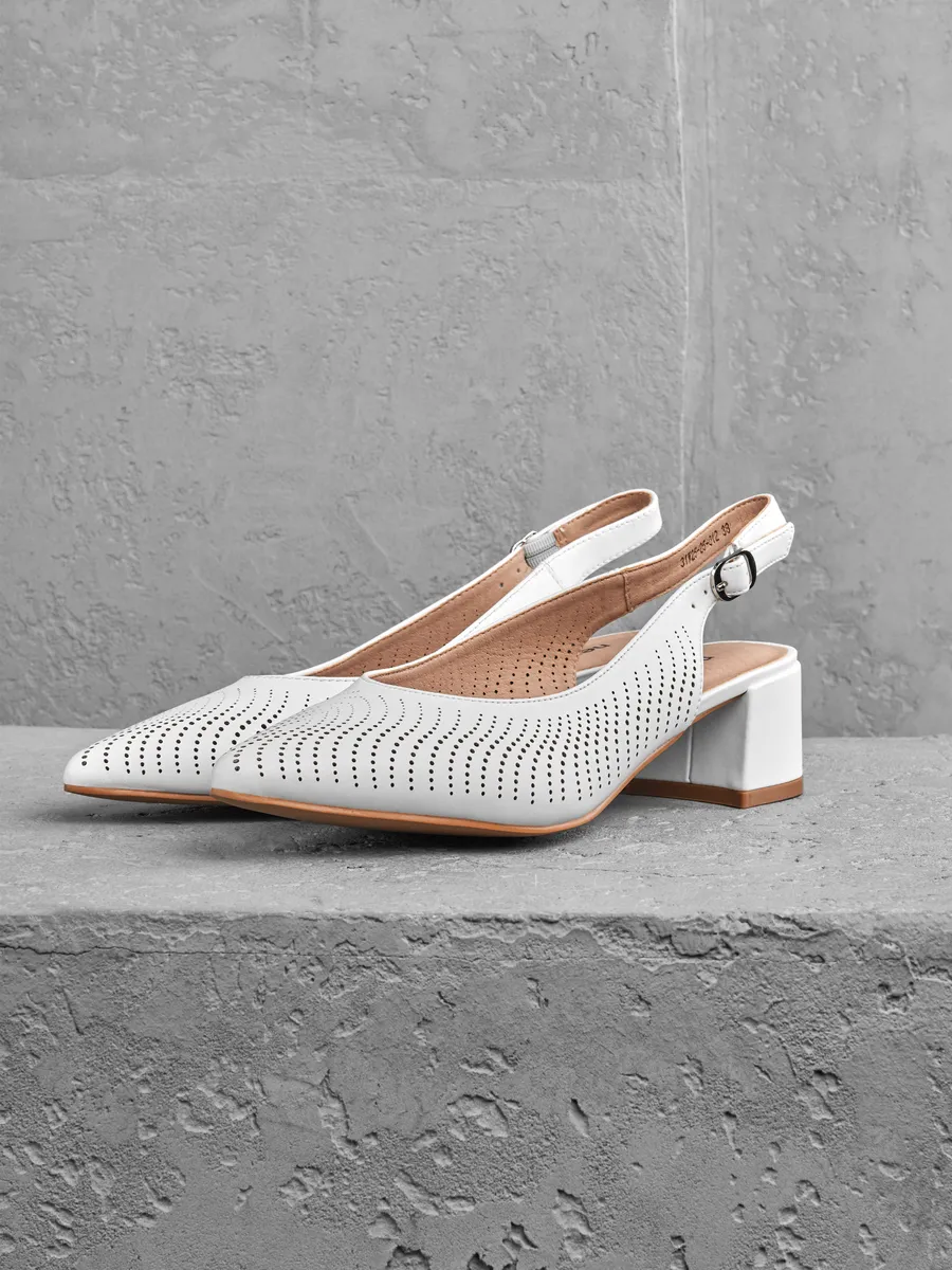 Туфли женские на низком каблуке летние кожаные открытые 31W25-25-012