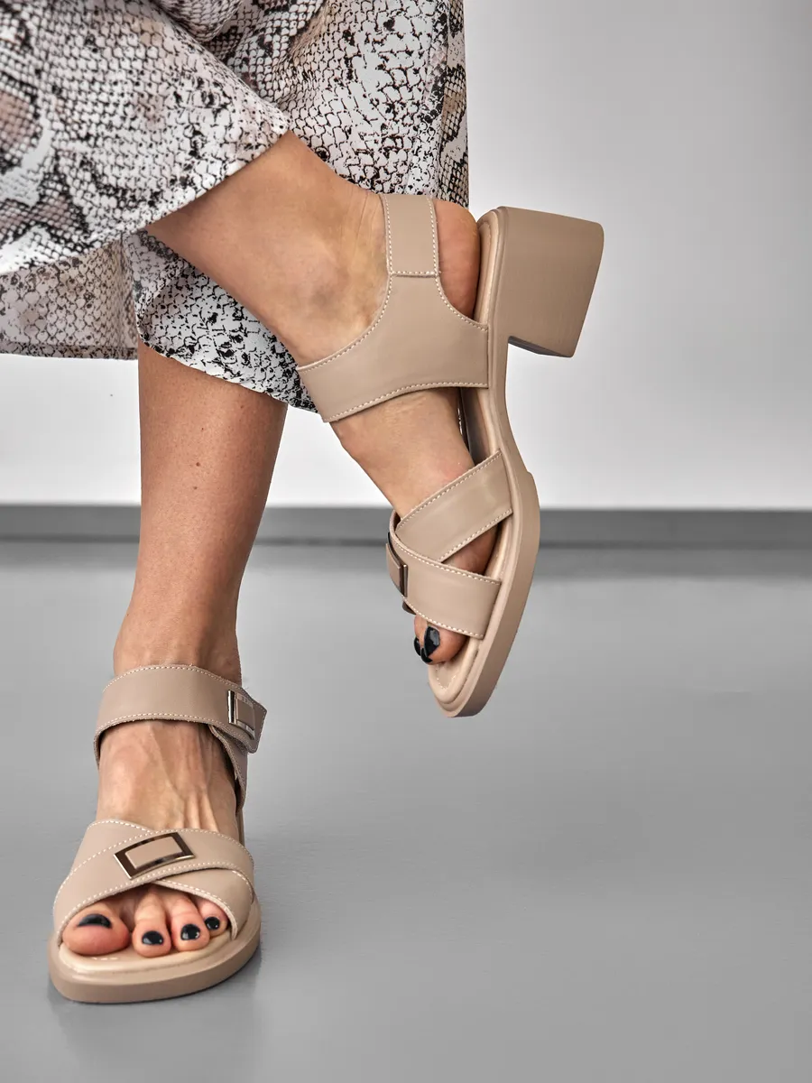 Босоножки женские летние на каблуке EA092-012k